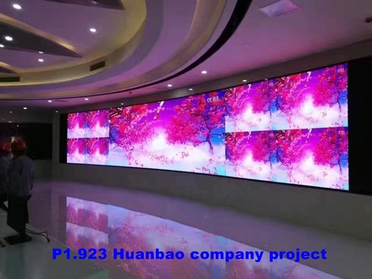 SMD1515 دیوار تصویری LED در فضای باز P1.56 P1.25 P1.923 مکش مغناطیسی