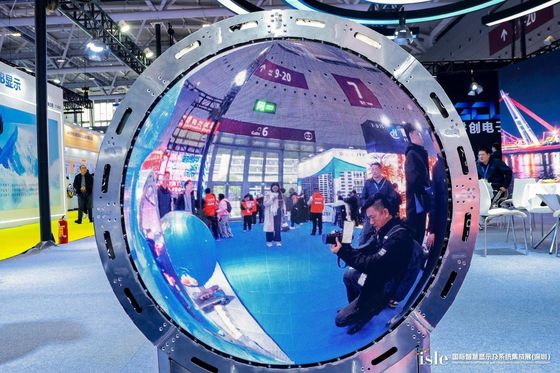 P2.0mm LED سری صفحه نمایش کروی 360 درجه نمایش کامل اندازه می تواند سفارشی شود