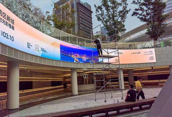 ماژول/صفحه نمایش LED تمام رنگی با کیفیت بالا و موجود در انبار P2 P2.5 P2.6 P3.9 برای داخل و خارج از منزل